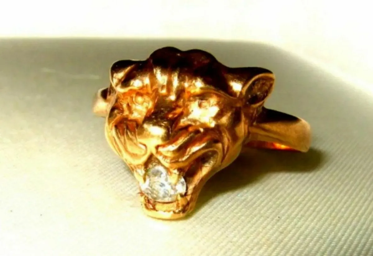Vintage Hallmarked 9ct Gold Gemset 'Panther' Ring - Image 4