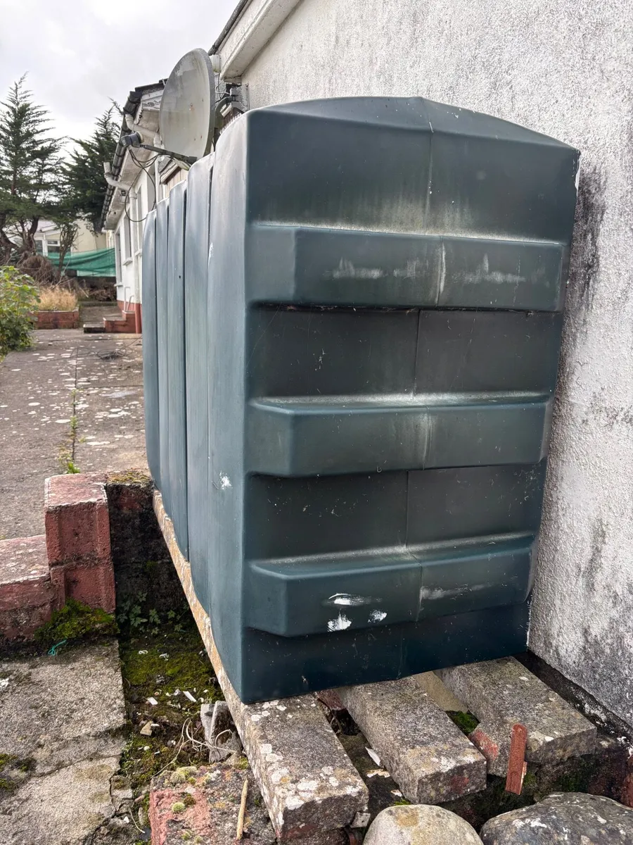 Oil tank - Image 2