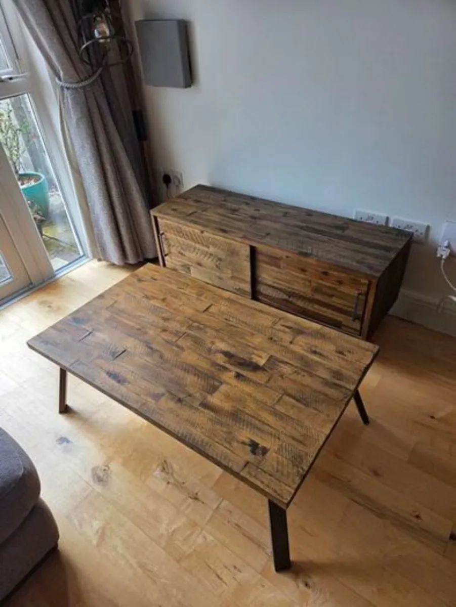Coffee Table: Camden Rustic - Image 4