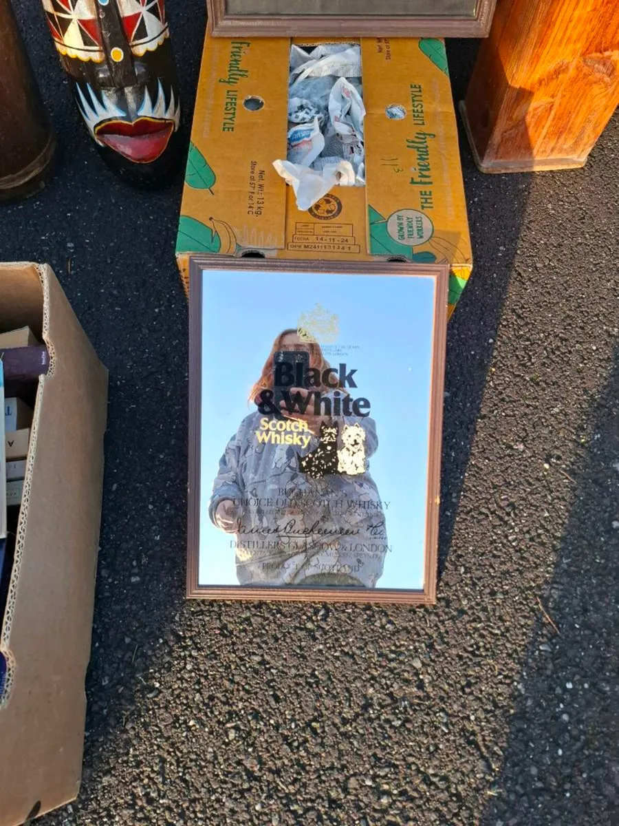 Black or white mirror postage possible