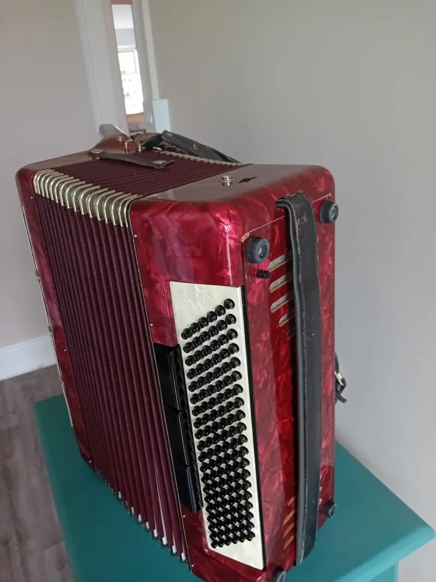 Accordian - Image 3