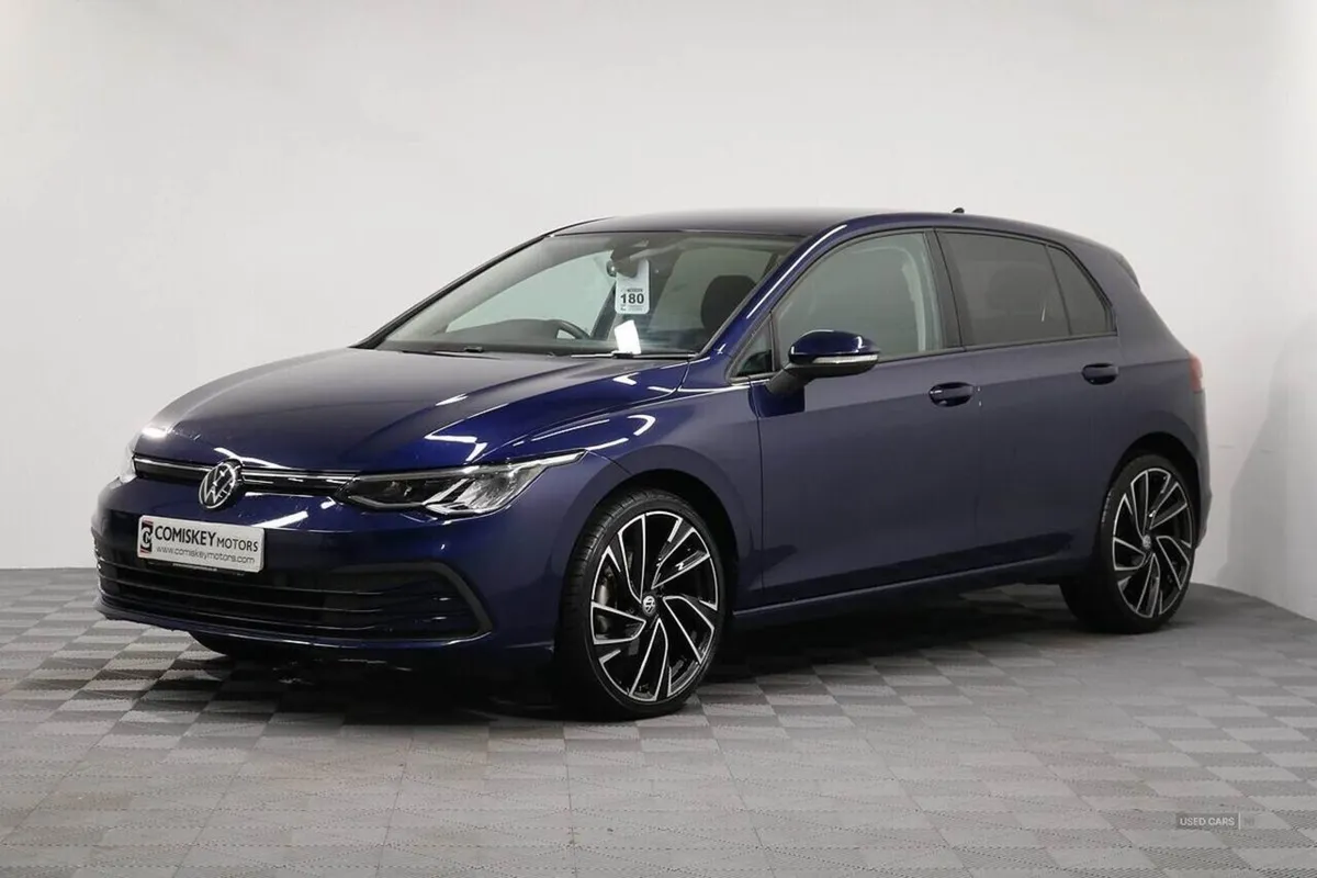 Volkswagen Golf TDI Life - Image 3