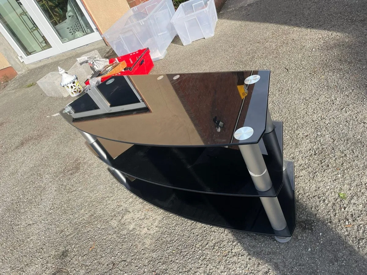 Glass tv unit - Image 3