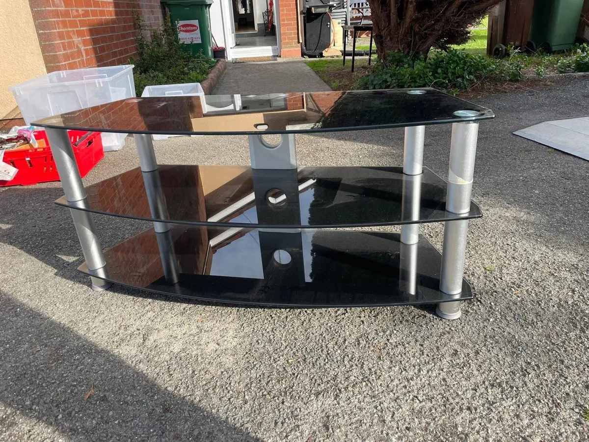 Glass tv unit - Image 4