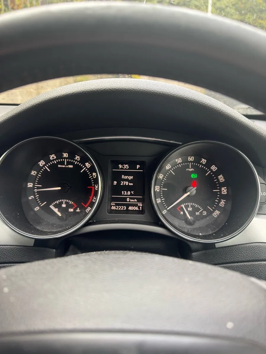 Skoda Superb - Image 2