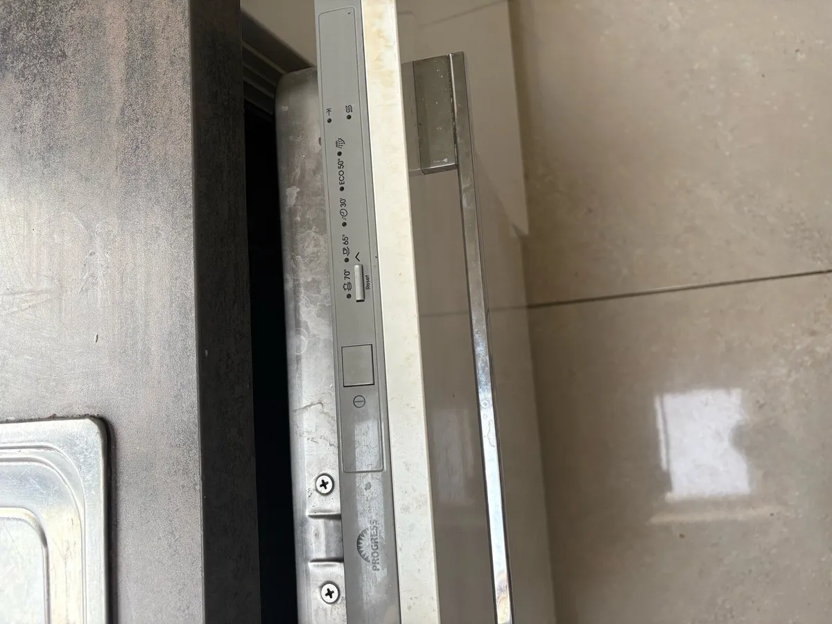 Dish washer - Image 3