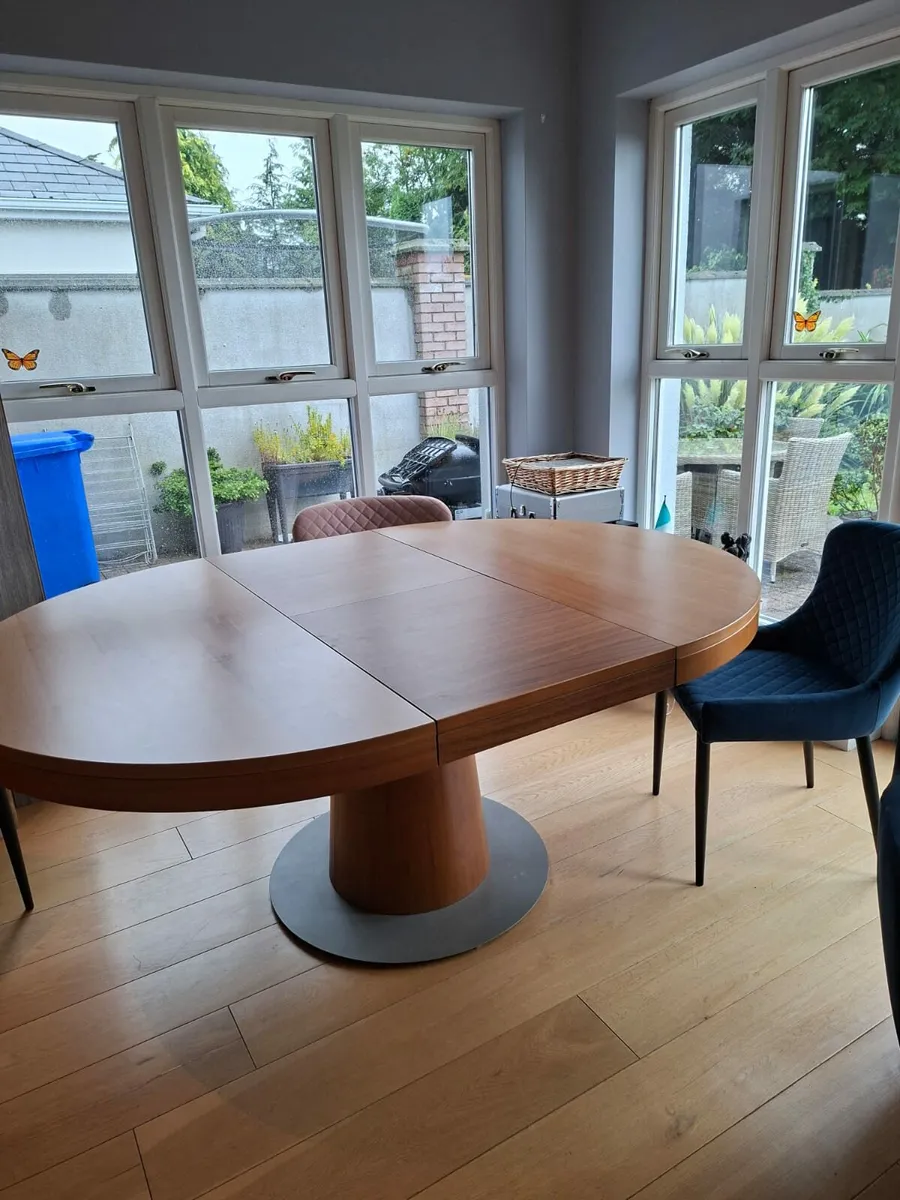 Dining Table - Image 2