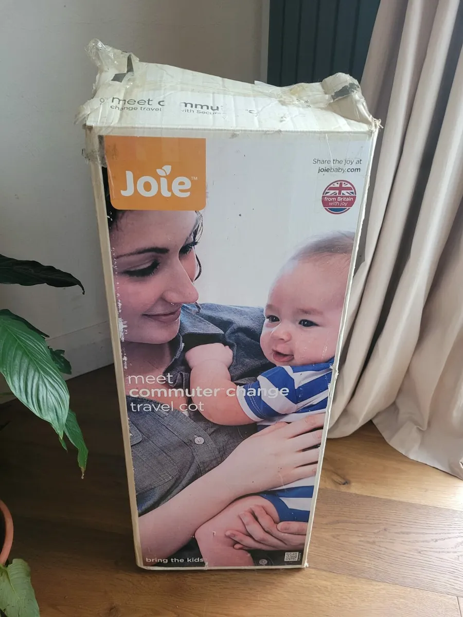 Joie travel cot - Image 3