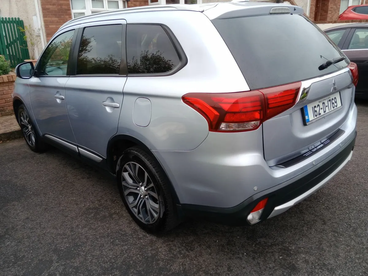 Mitsubishi Outlander 2016 - Image 2