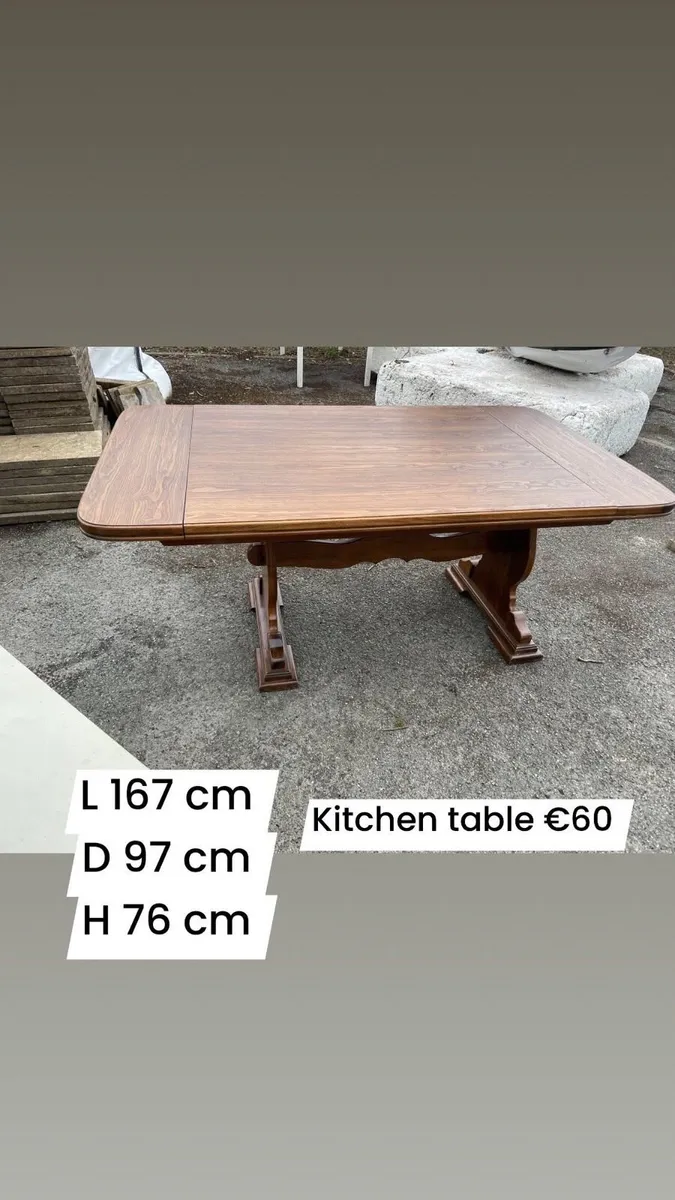 Kitchen table - Image 1