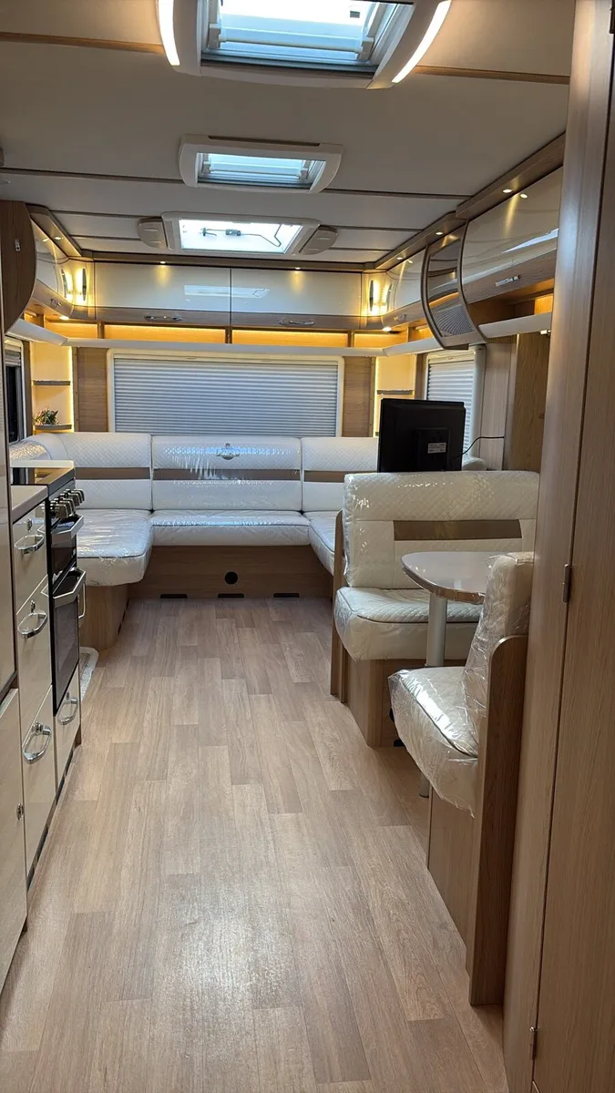 2023 vip brillant 650 - Image 2