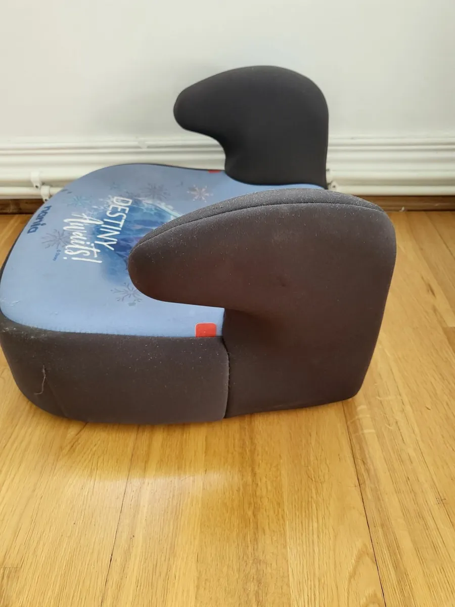 Kids car seat and booster - Image 1