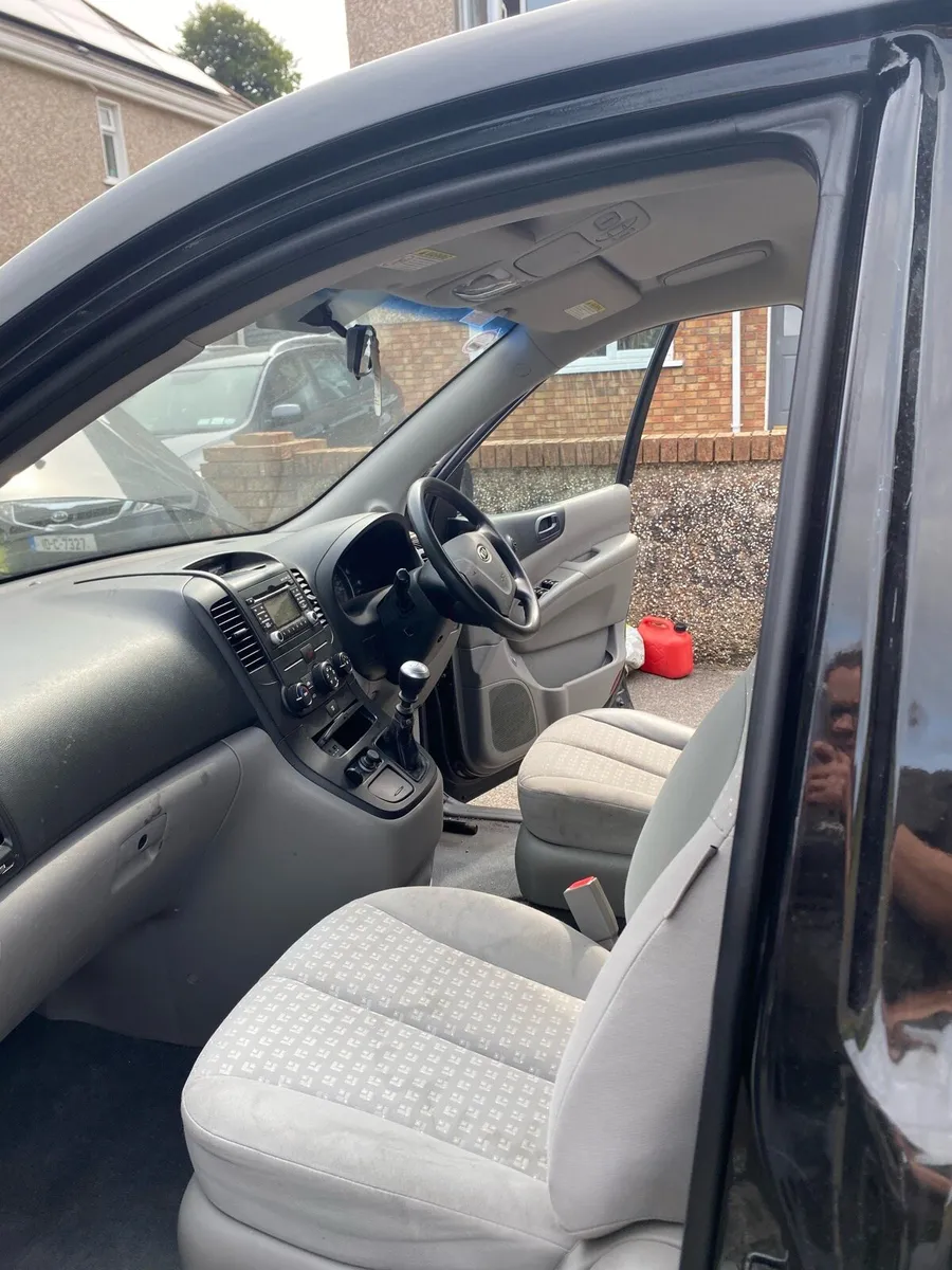 Wheelchair converted Kia Sedona 2012 - Image 4