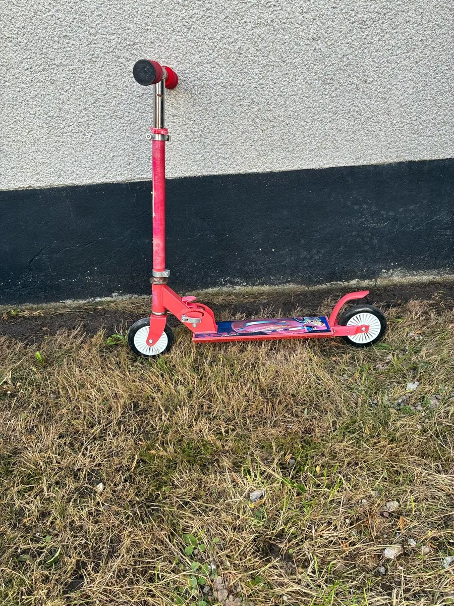 Free kids scooter - Image 1