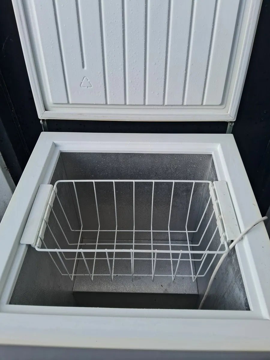 CHEST FREEZER FOR SALE - Image 3