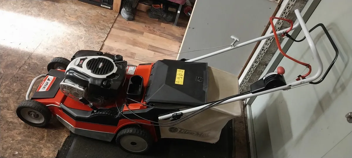 EFCO PROFESSIONAL LAWNMOWER - Image 2