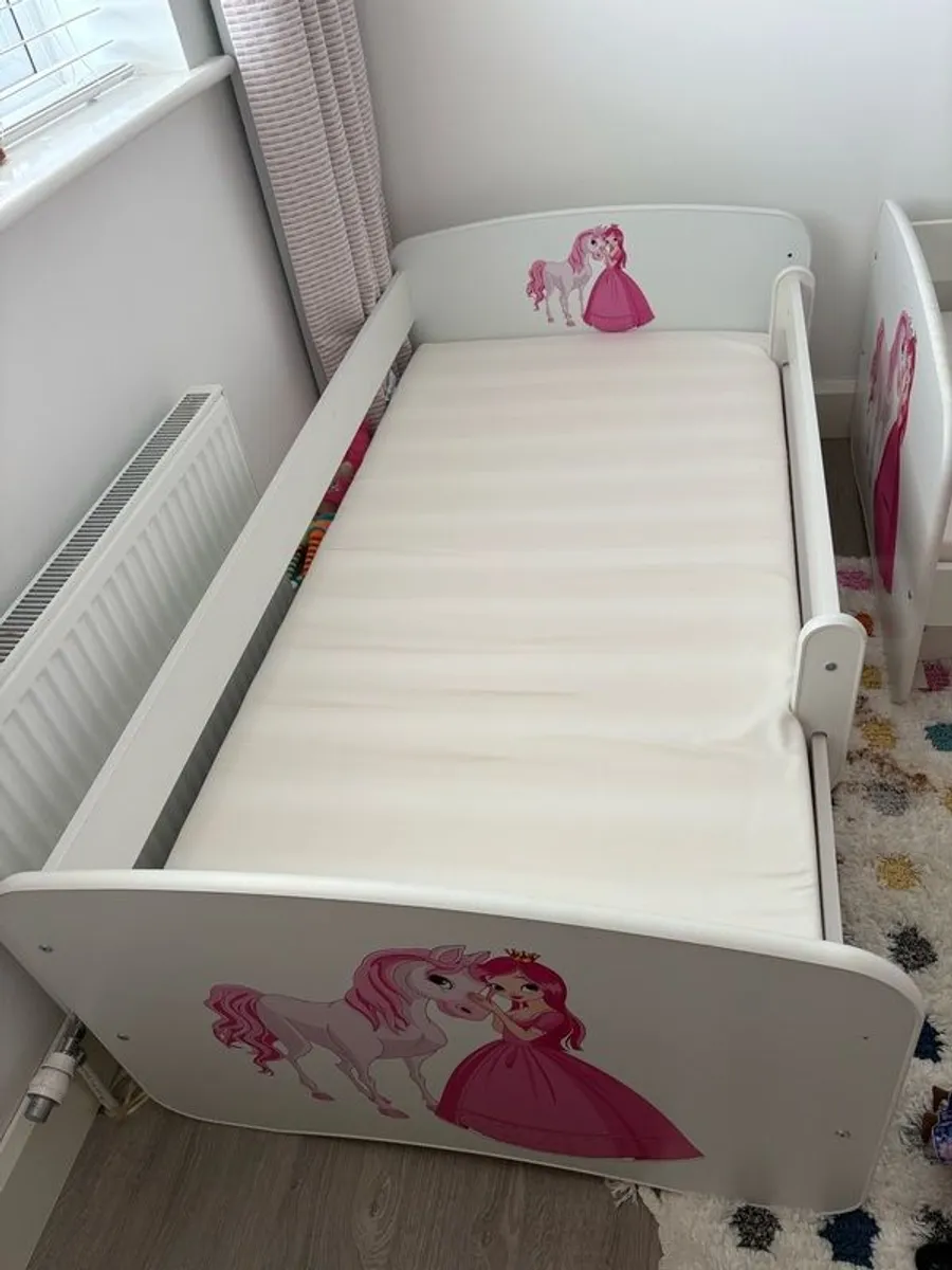 Toddler bed x 2 - Image 1