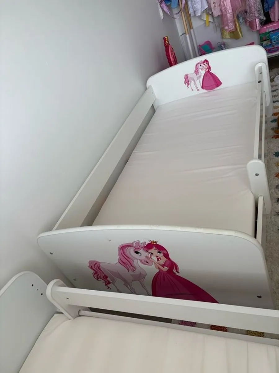 Toddler bed x 2 - Image 2