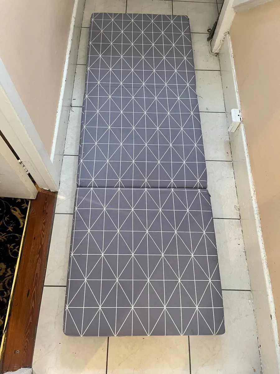 Foldable mattress - Image 1