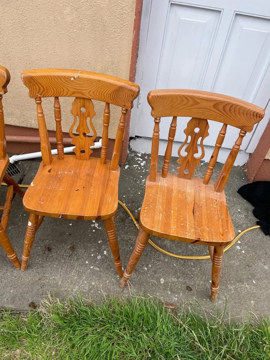 4 kitchen pine chairs - Image 3