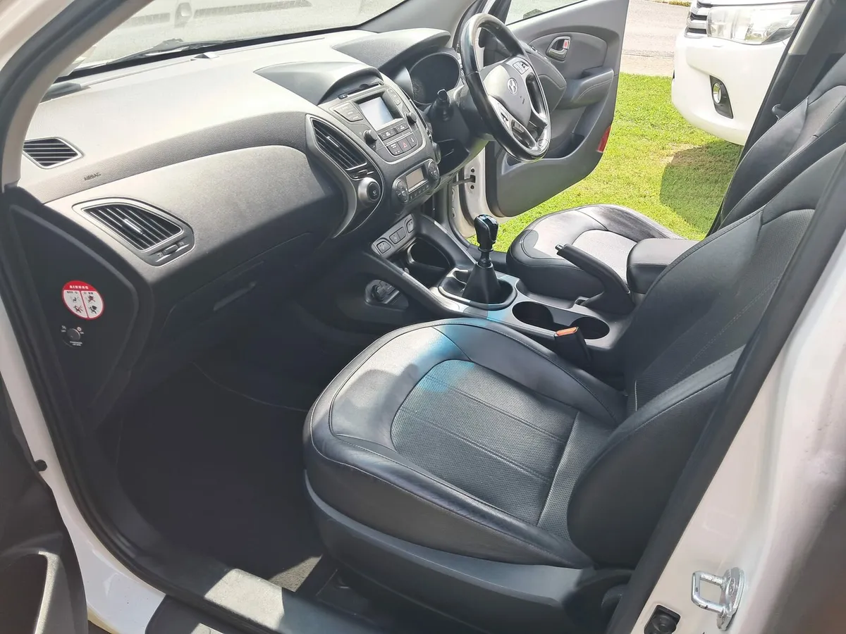 151 Hyundai ix35 Premium - Image 3