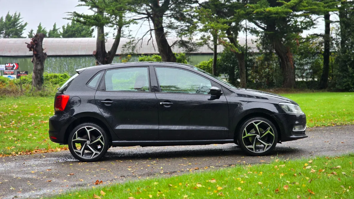 2015 Volkswagen Polo 1.0 Petrol *Leather Seats* - Image 3