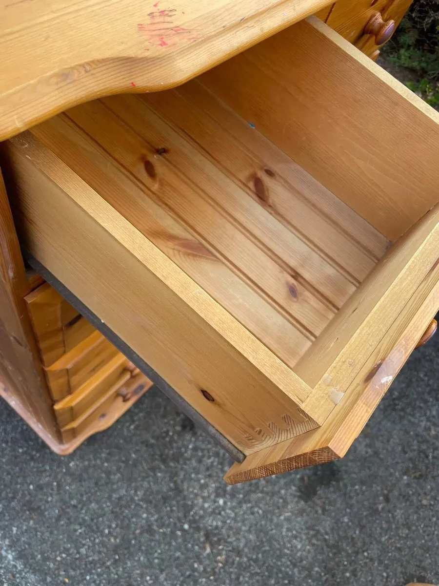 Large pine chest of drawer - Image 2