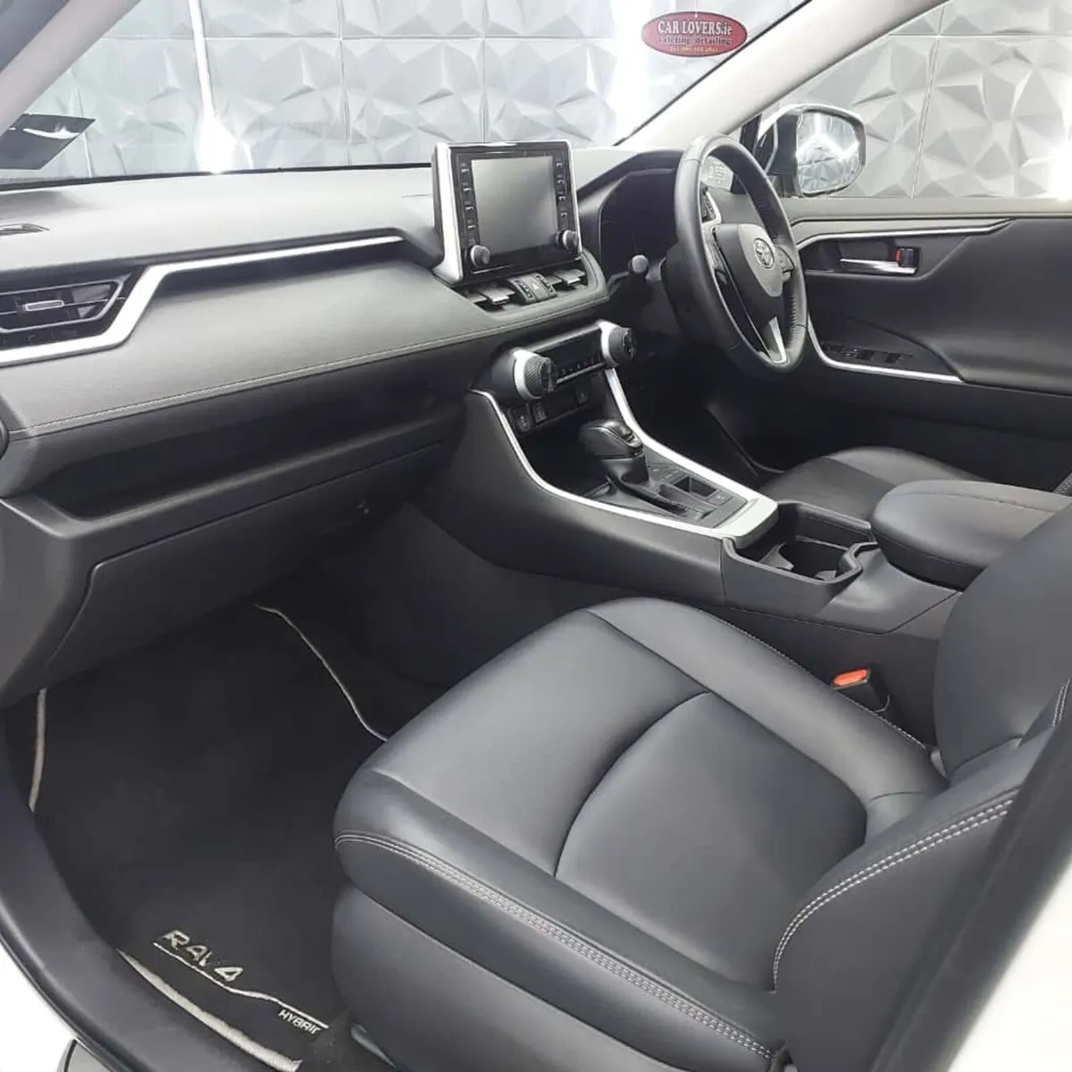 Toyota RAV4 2020 - Image 3