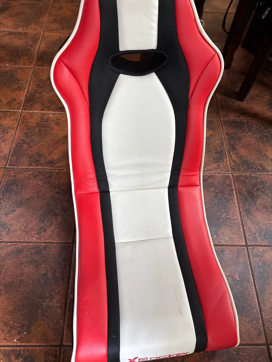 Gaming chair - Image 1