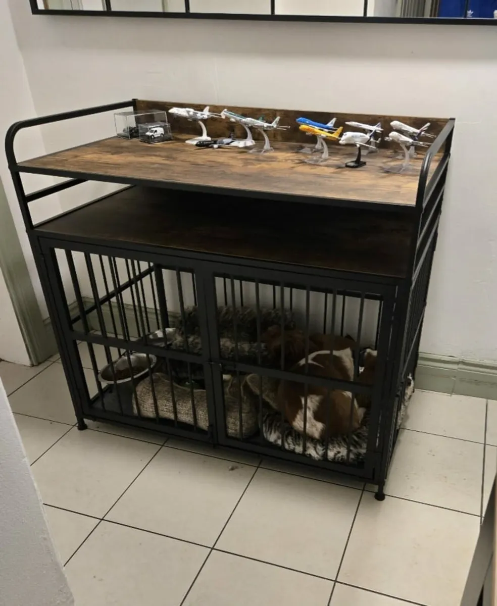 Dog crate/table - Image 1