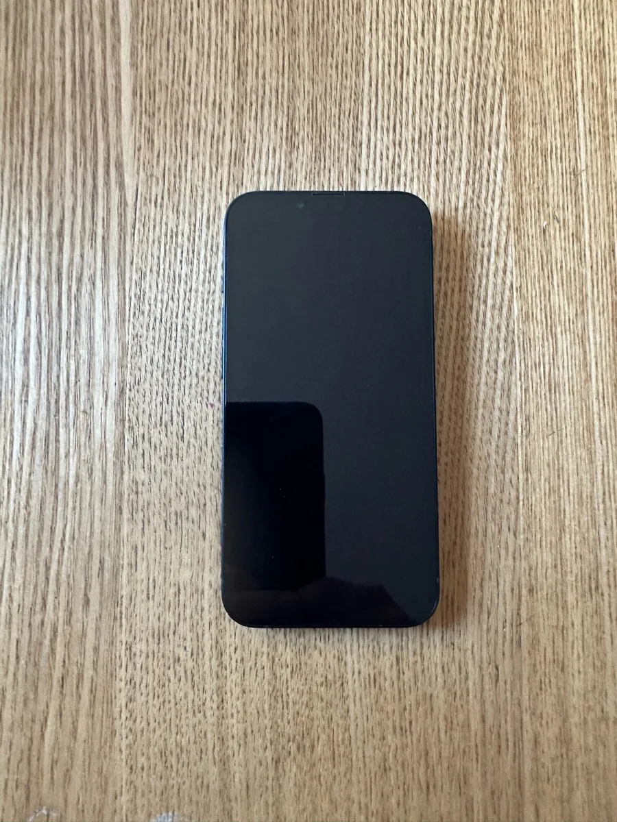 I phone 13 - Image 1