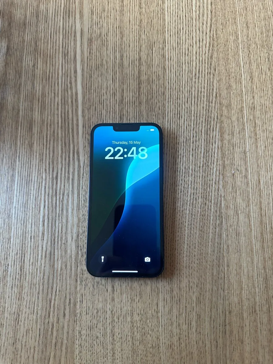 I phone 13 - Image 3