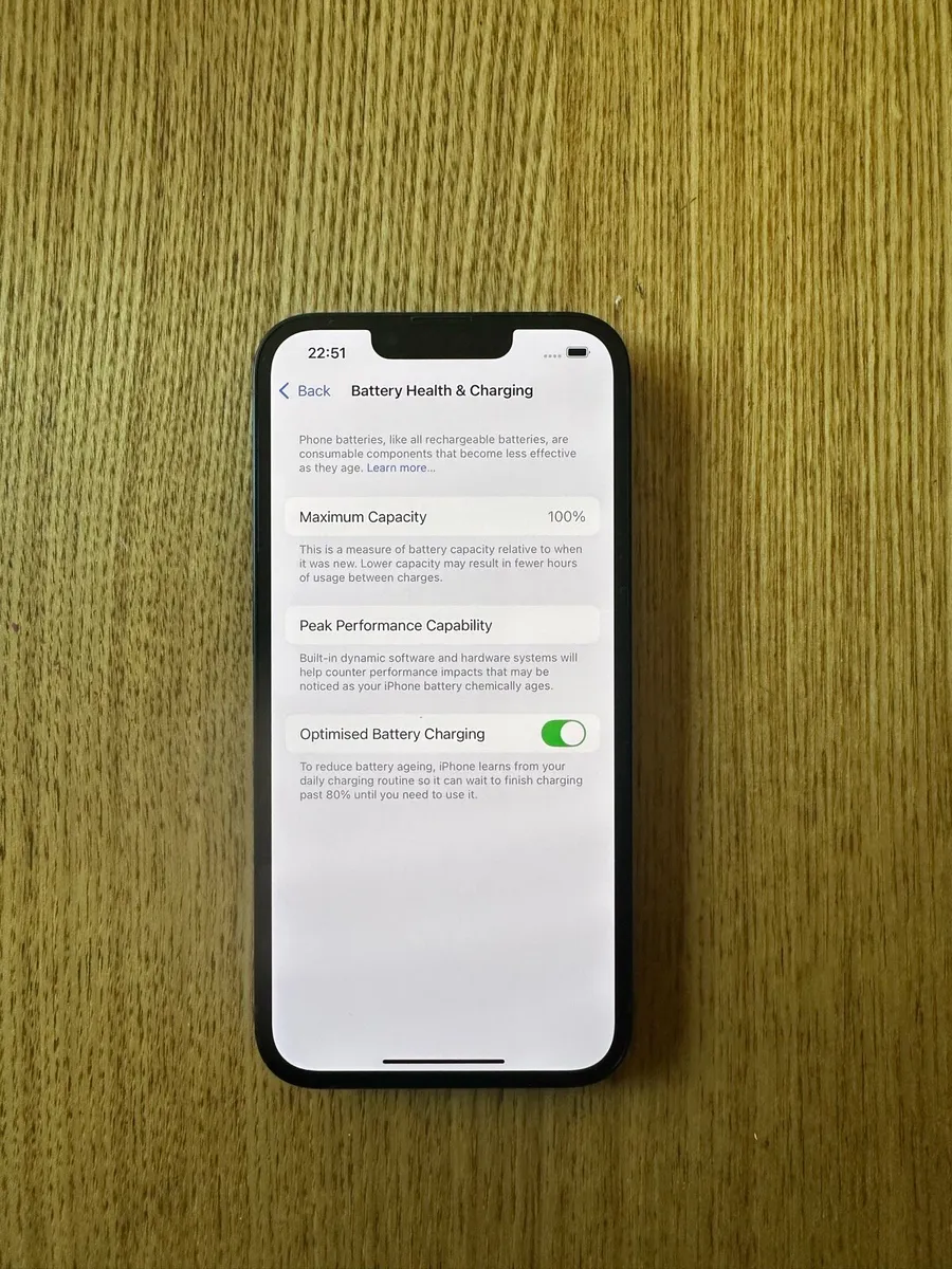 I phone 13 - Image 4