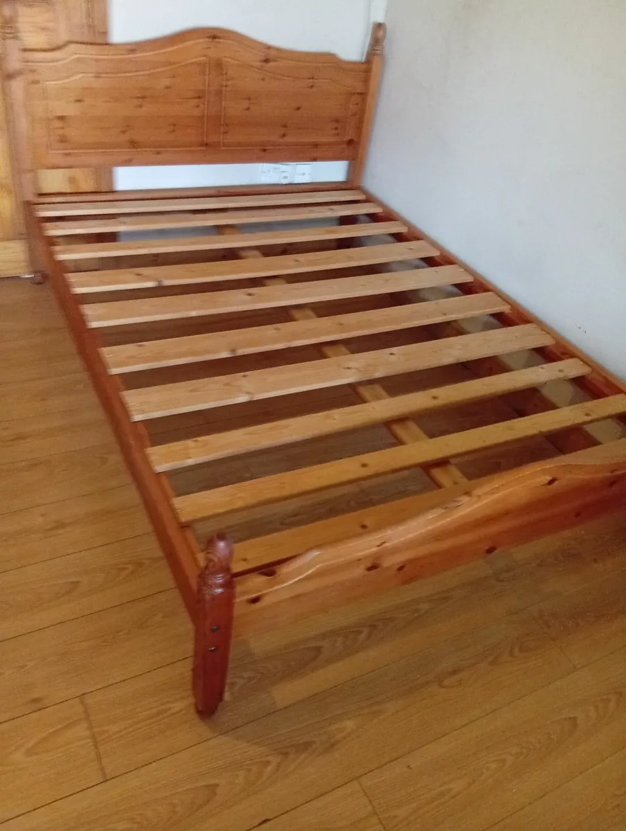 Pine Sturdy Quality double size bed frame - Image 4