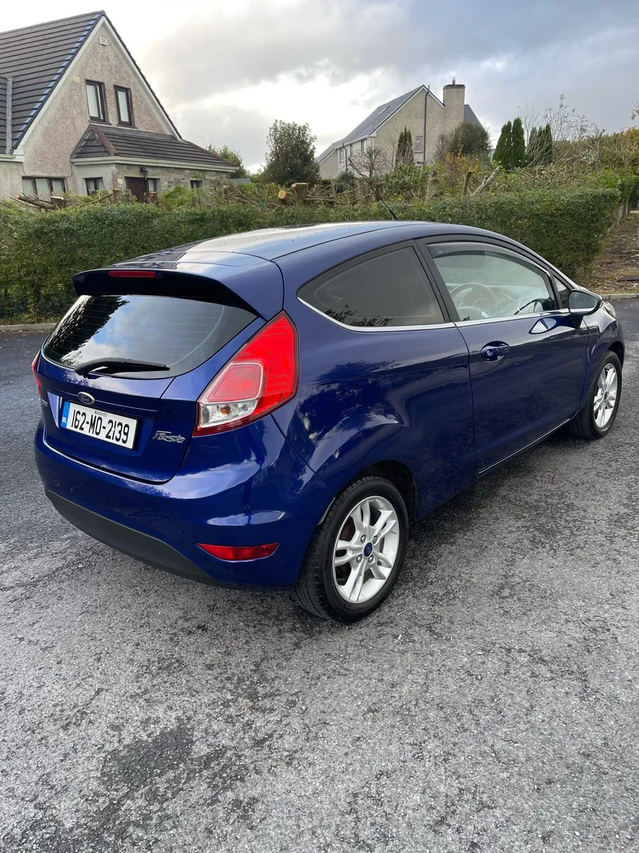 Ford fiesta - Image 4