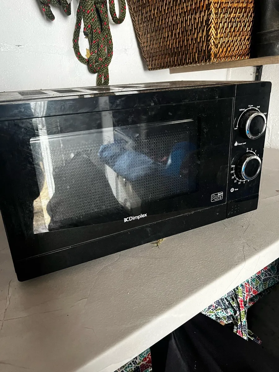 Microwave - Image 1