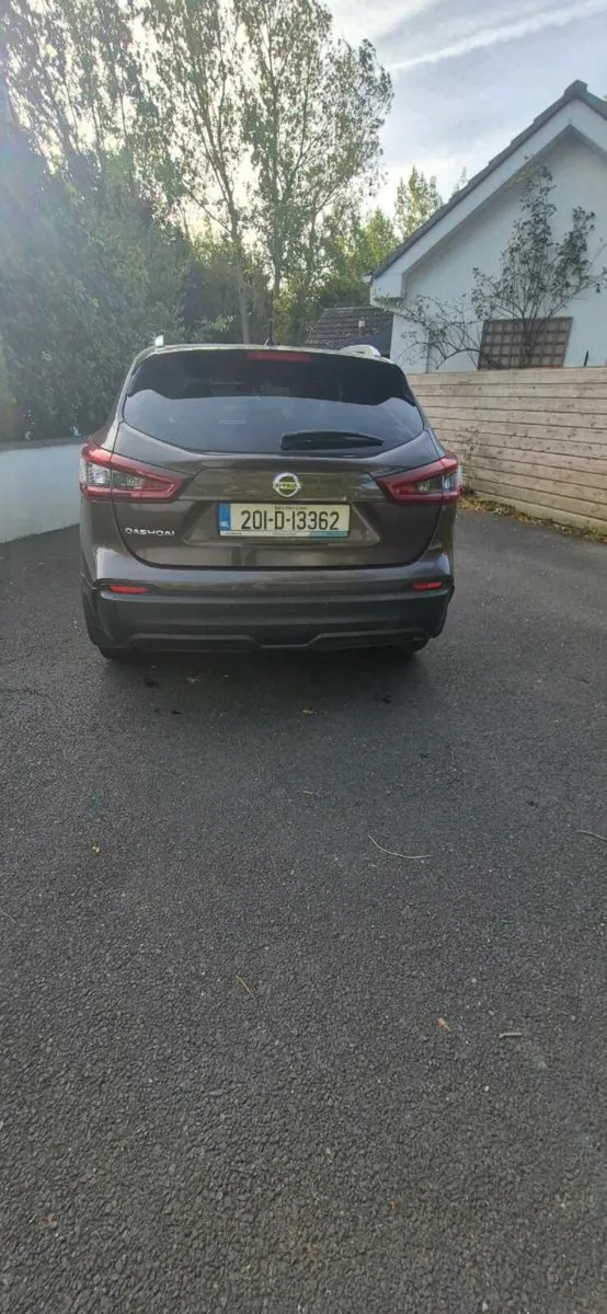 Car - Image 3