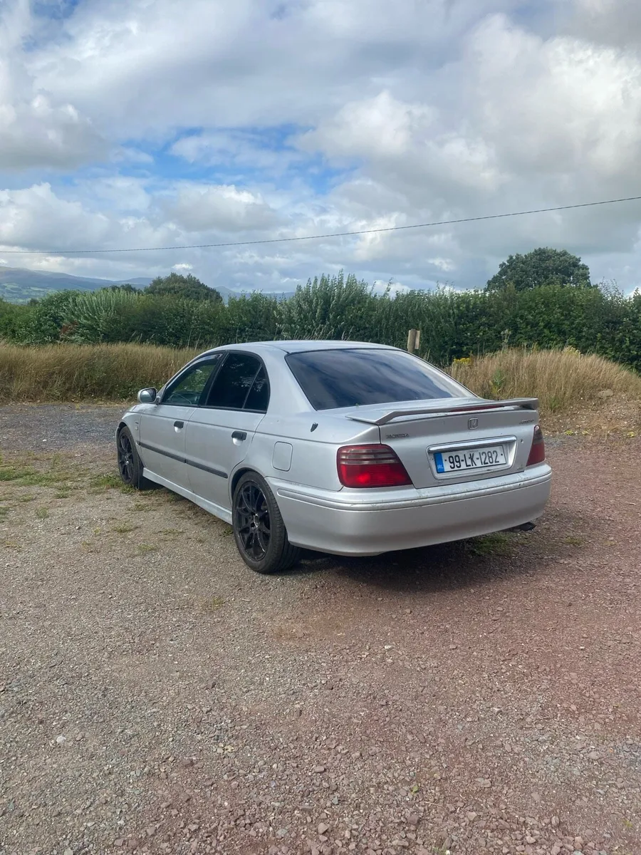 Honda accord - Image 2