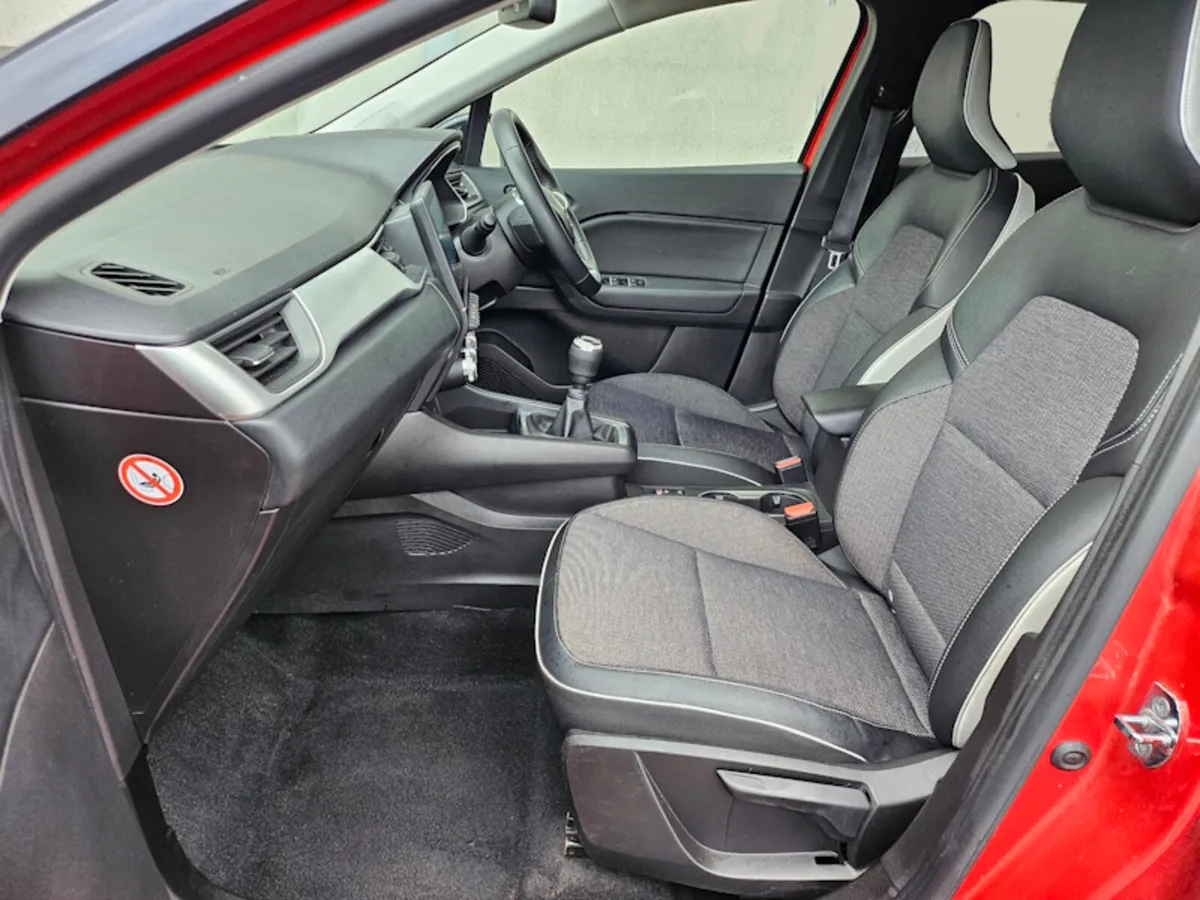 2023 Renault Captur DYN 1 Year Warranty Finance - Image 4