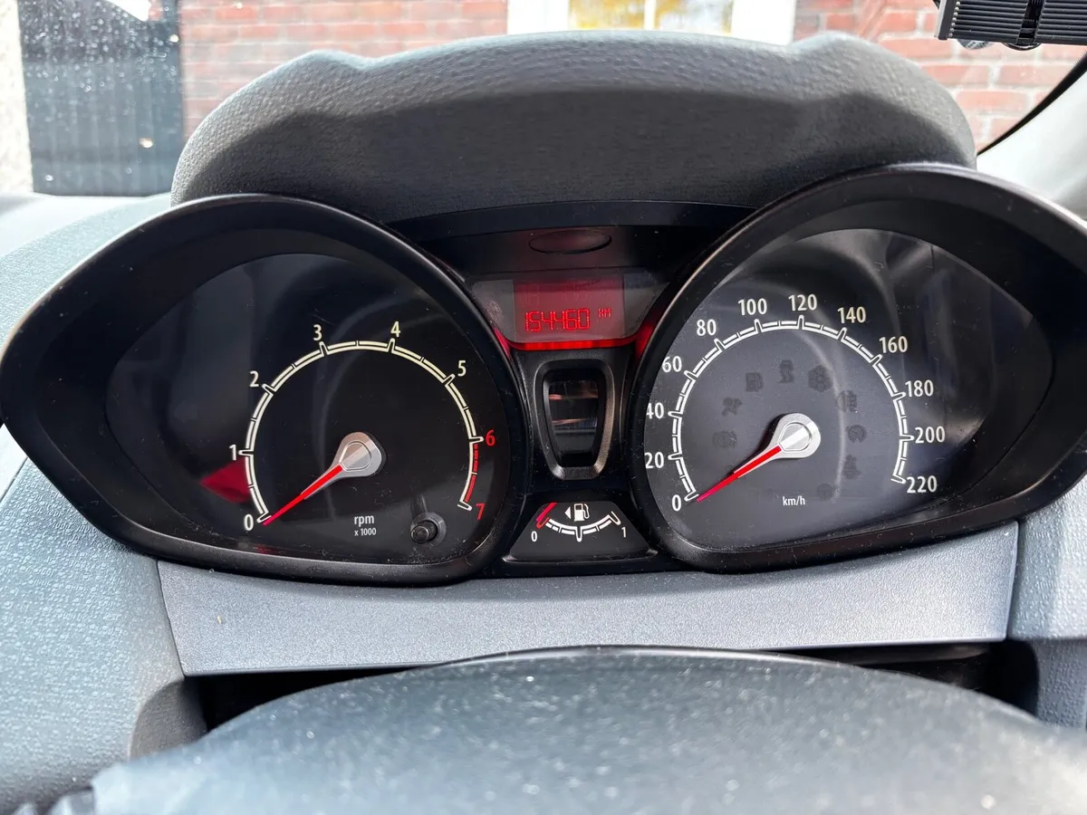 Ford Fiesta - Image 3