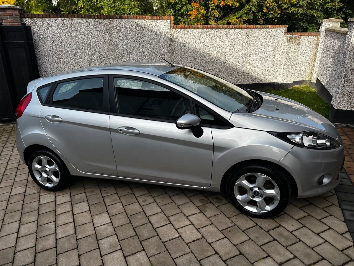 Ford Fiesta - Image 4