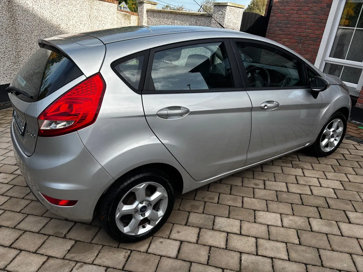Ford Fiesta - Image 1