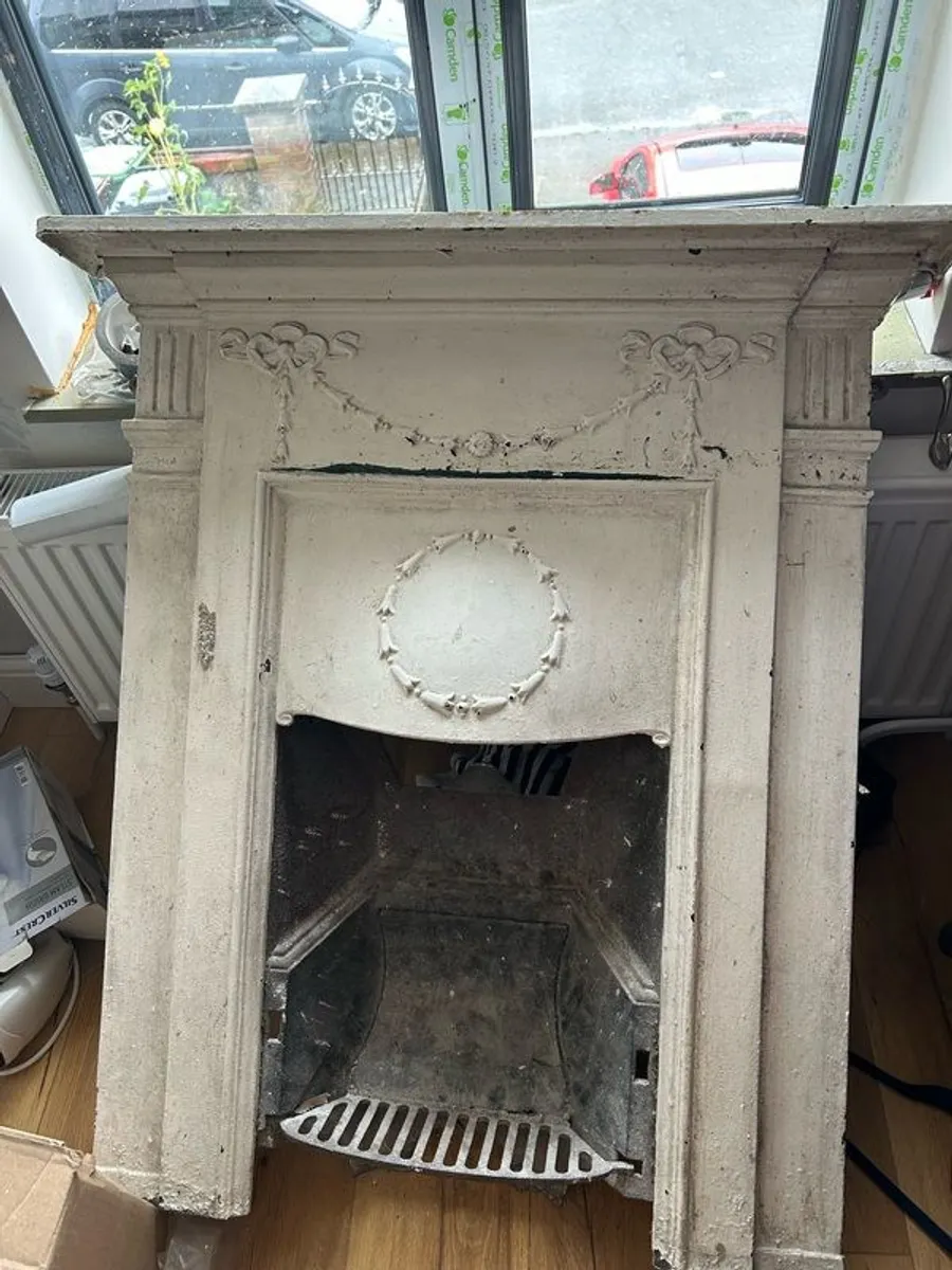 Cast Iron 1930s Fireplace with Tulip design - Image 1
