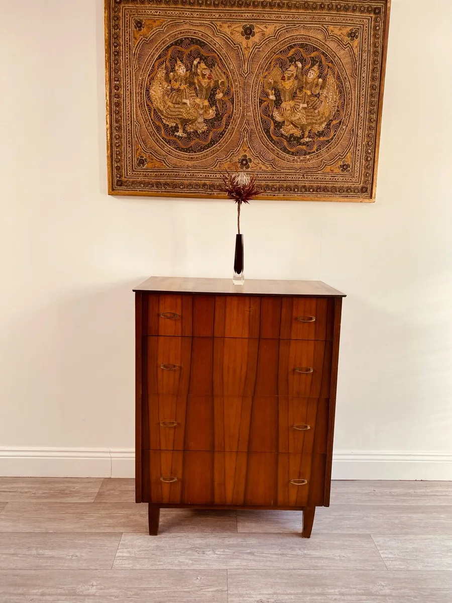 Vintage Chest of Drawers - Image 4