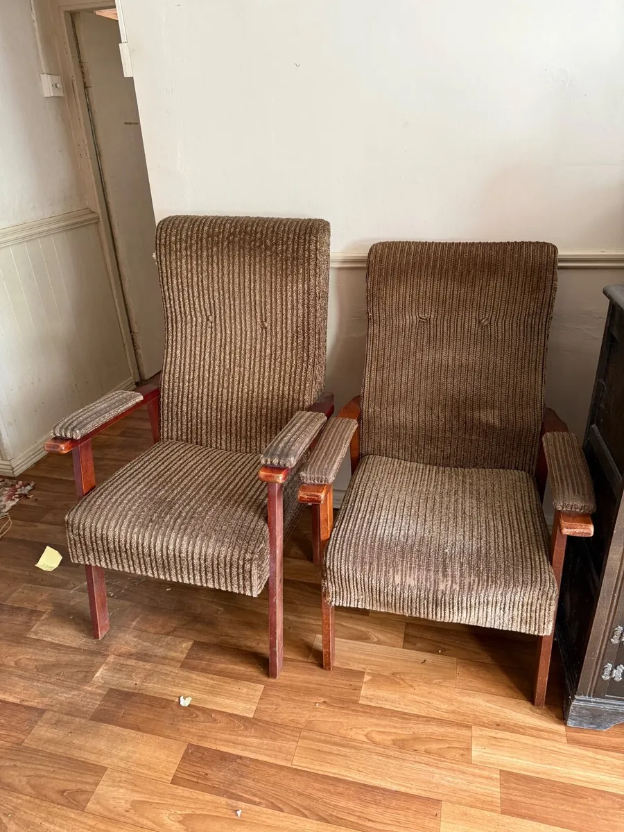 Armchair - Image 1
