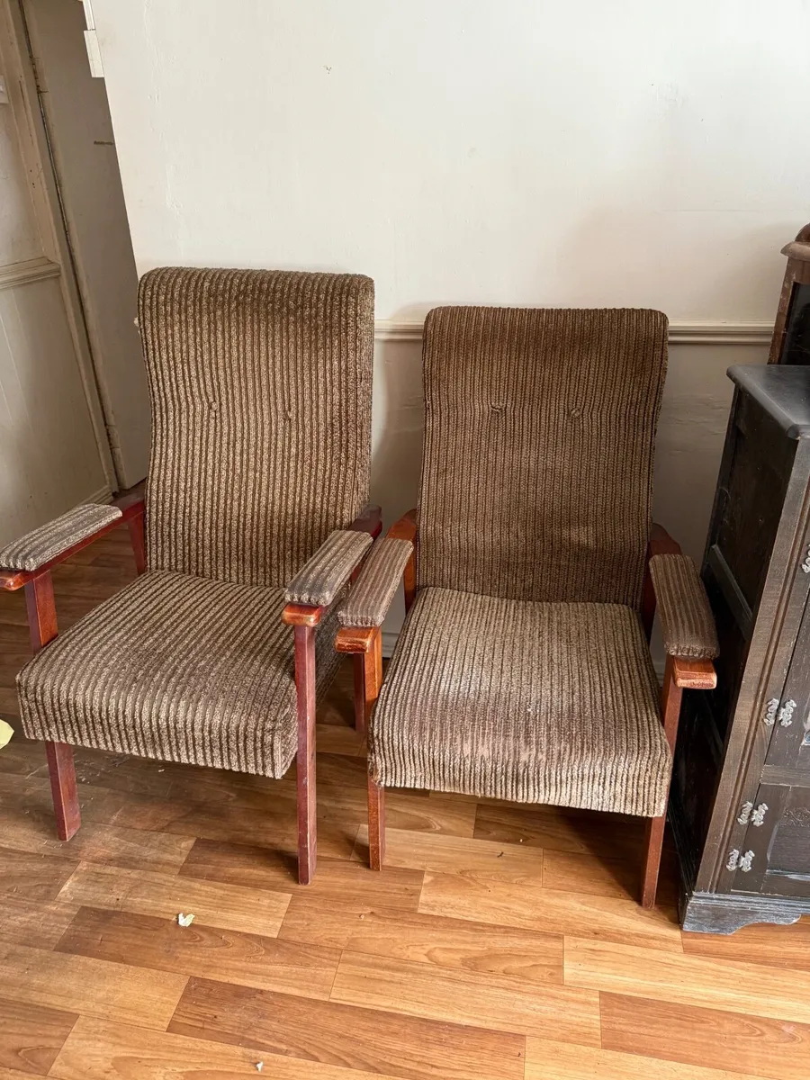 Armchair - Image 2