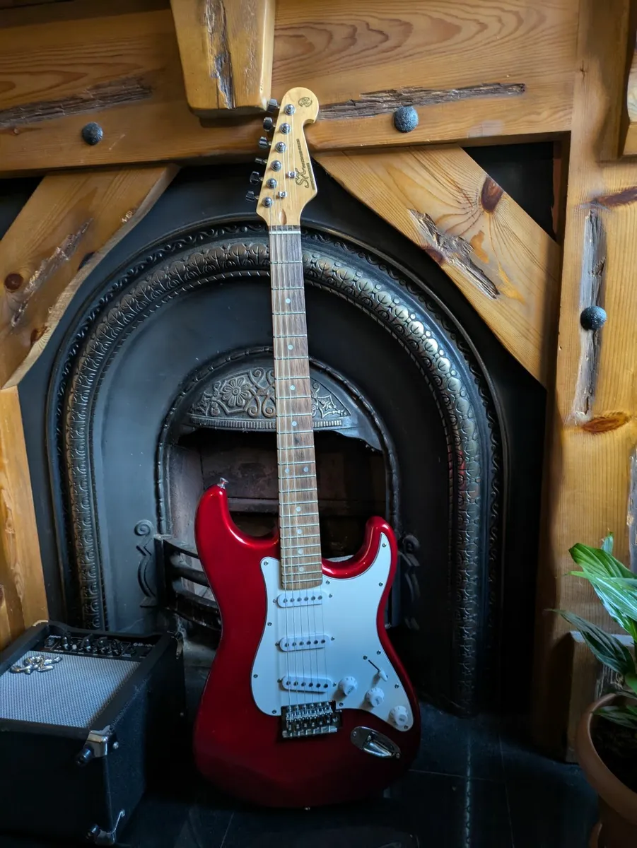Electric guitar - Image 2