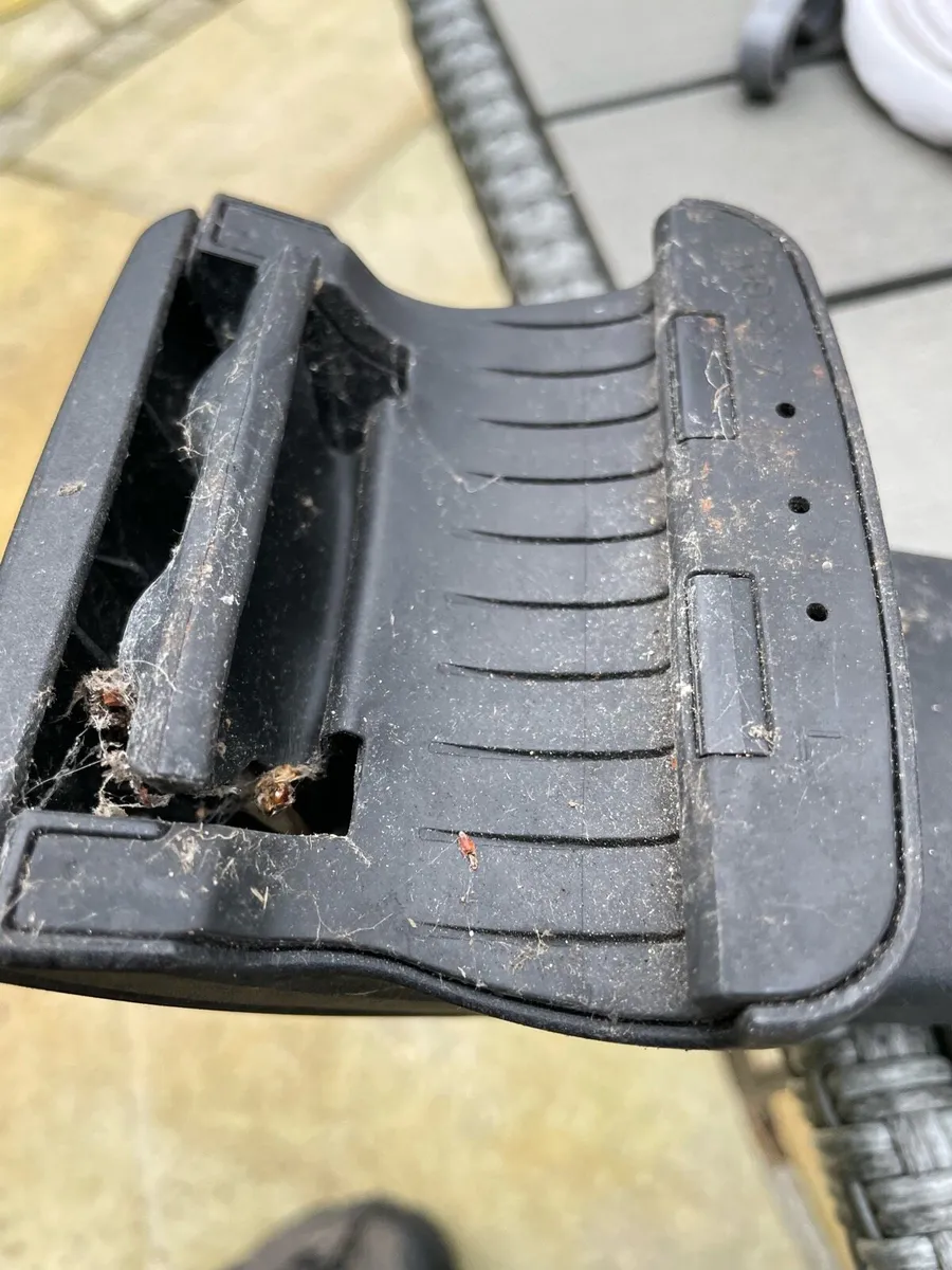 Mini Countryman Genuine roof bars - Image 4