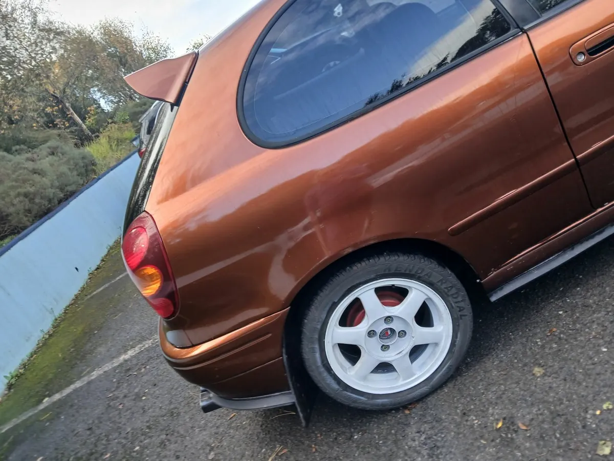 e11 Toyota Corolla 1997 - Image 3