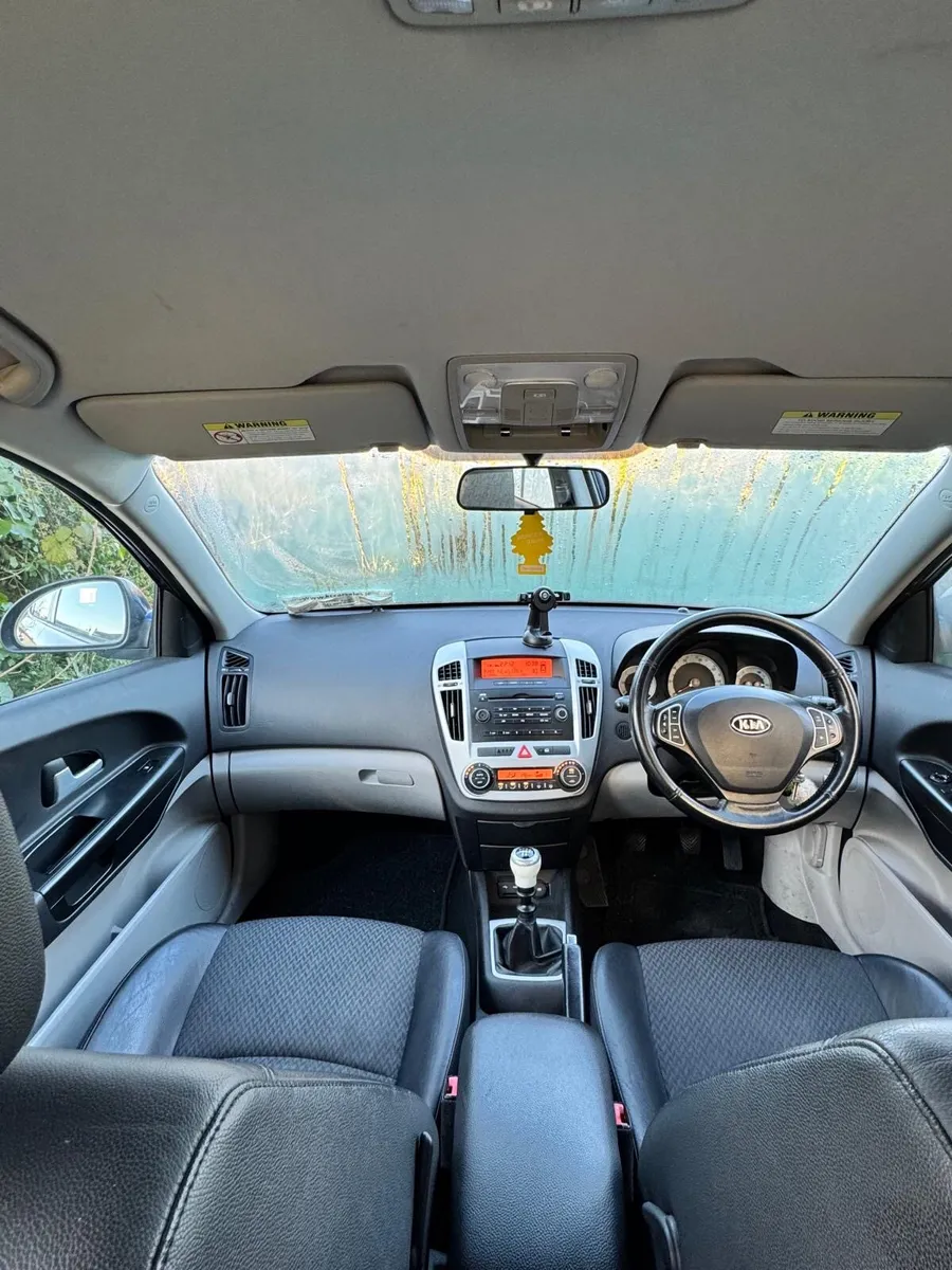Kia Ceed 2009 1.6 crdi - Image 4